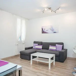 Apartment Center & With Sea View